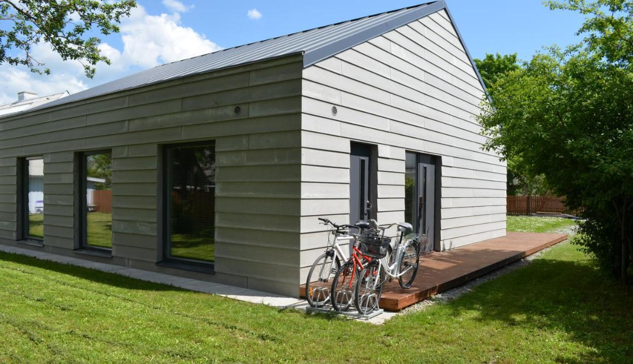Ravila Puhkemaja Kuressaare Exterior photo
